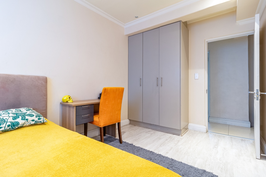 To Let 3 Bedroom Property for Rent in Sea Point Western Cape